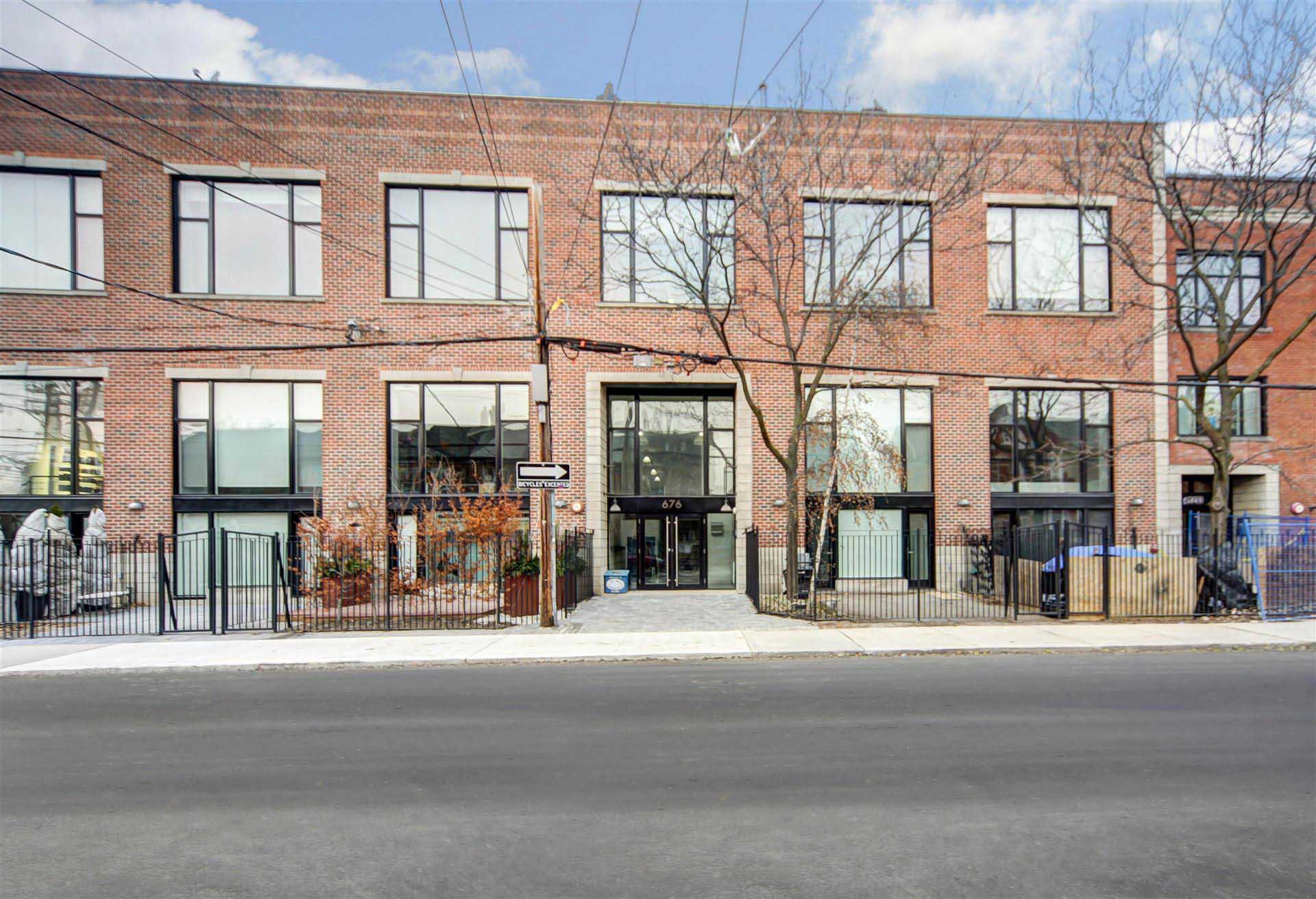 676 Richmond Street West, 106