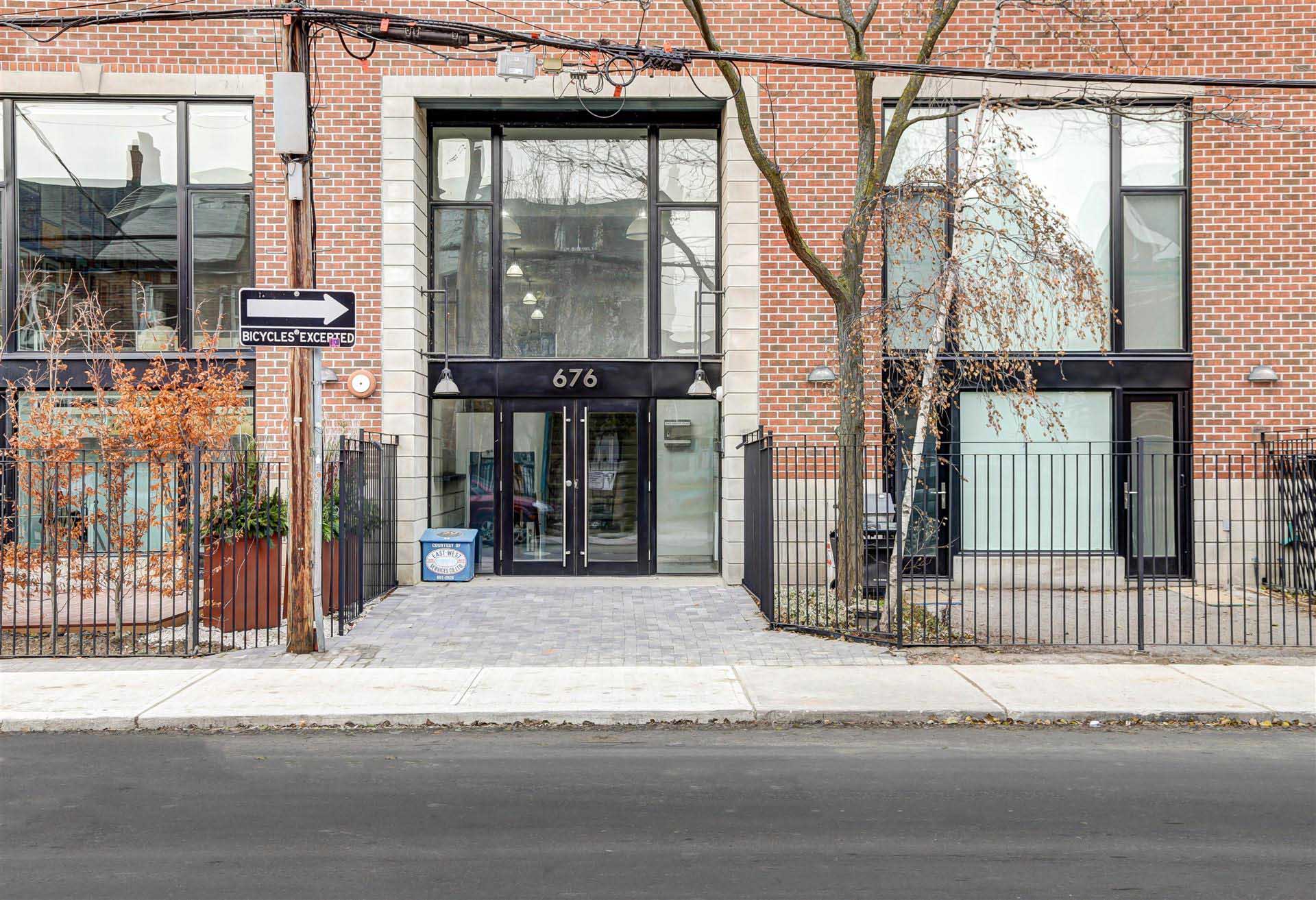 676 Richmond Street West, 106