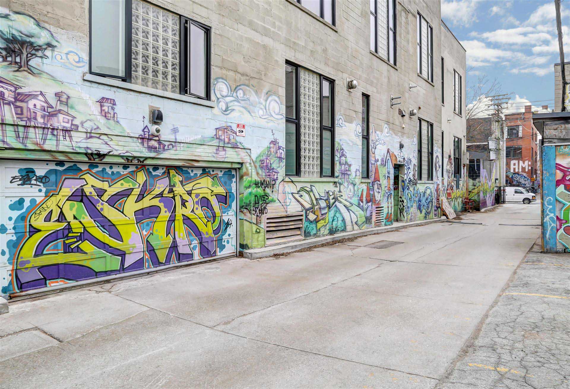 676 Richmond Street West, 106