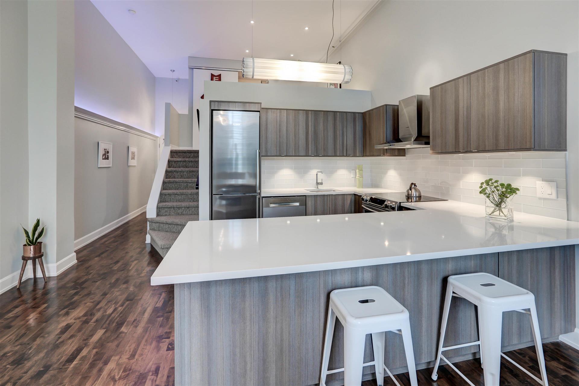 676 Richmond Street West, 107