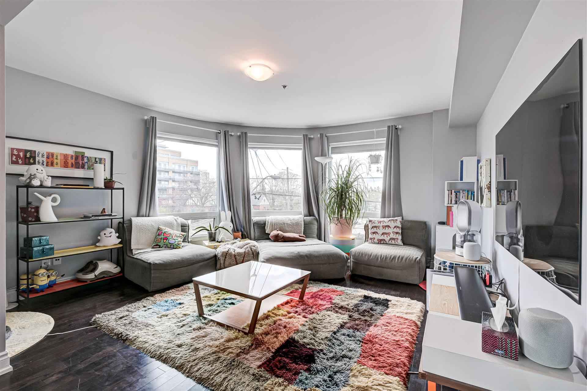 2 Maxwell Street #201